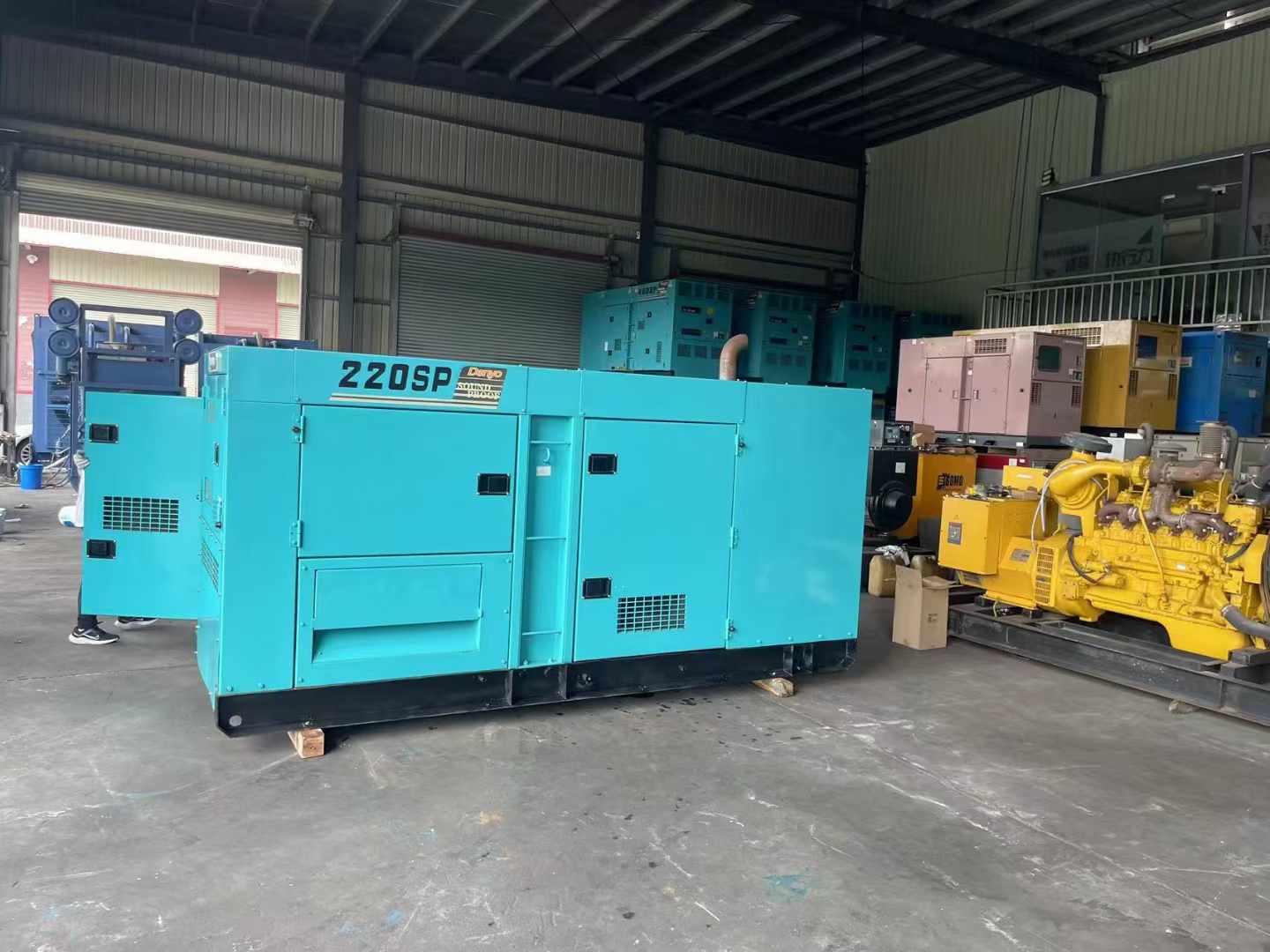 潞城800kW 柴油发电机的输出电流波动范围是多少？